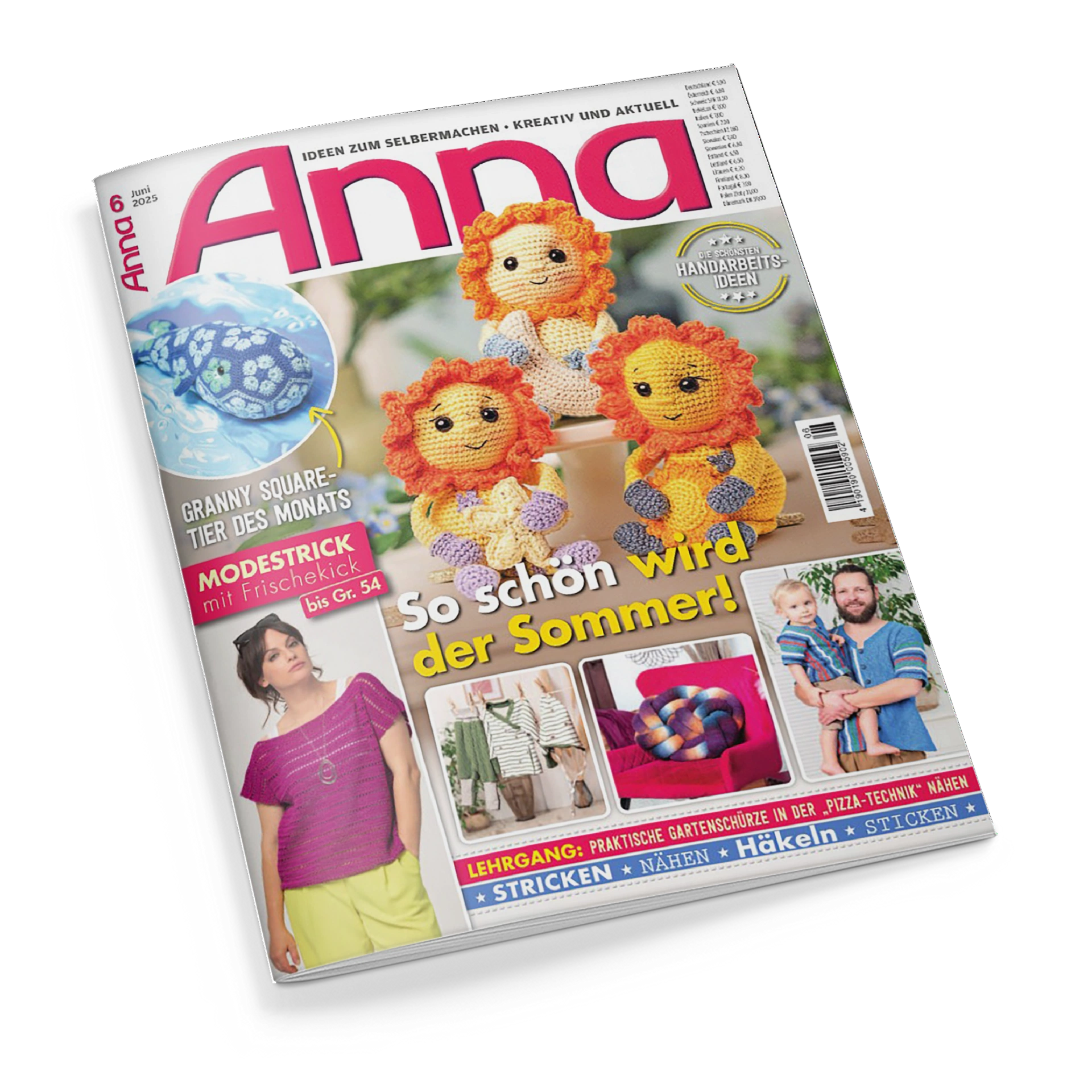 Titelblatt der Handarbeitszeitschrift „Anna“, Ausgabe Juni 2025. Zentral drei gehäkelte Löwenfiguren in Gelb und Orange, darüber die Schlagzeilen „Granny Square-Tier des Monats“, „Modestrick mit Frischekick“ und „So schön wird der Sommer!“. Unten Bilder einer Frau im pinken Strickshirt, eines Paars mit Kind in gestrickter Kleidung und weiterer Häkel- und Nähprojekte, mit Textleiste „Stricken, Nähen, Häkeln, Sticken“.