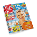 Titelbild der Frauenzeitschrift „Alles für die Frau“ vom 16.5.2025, mittig eine lächelnde blonde Frau in heller Blumenkleidung vor blauem Hintergrund; Schlagzeilen u. a.: „5 Kilo leichter in nur 1 Woche“, „Jetzt richtig vorsorgen“, „Raffinierte Rührkuchen“, „24 Pfund weg“, „Der beste Schlaf Ihres Lebens“, „Farbenfrohe Mode-Stars für den Sommer“ sowie ein Star-Interview mit Inka Bause.