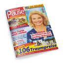 Titelblatt der Zeitschrift „mach mal Pause“ mit rotem Schriftzug auf gelbem Hintergrund und dem Untertitel „Rätsel Gewinne Spaß“. Rechts im Mittelpunkt eine lächelnde blonde Frau vor blauem Hintergrund. Mehrere Textfelder mit Themen wie „Den Darm sanft stärken“, „So meistert sie den Familien-Wahnsinn“, Rezeptideen, Rätselhinweis „XXL-Rätselteil“ und Gewinnankündigungen in roten und gelben Bannern.